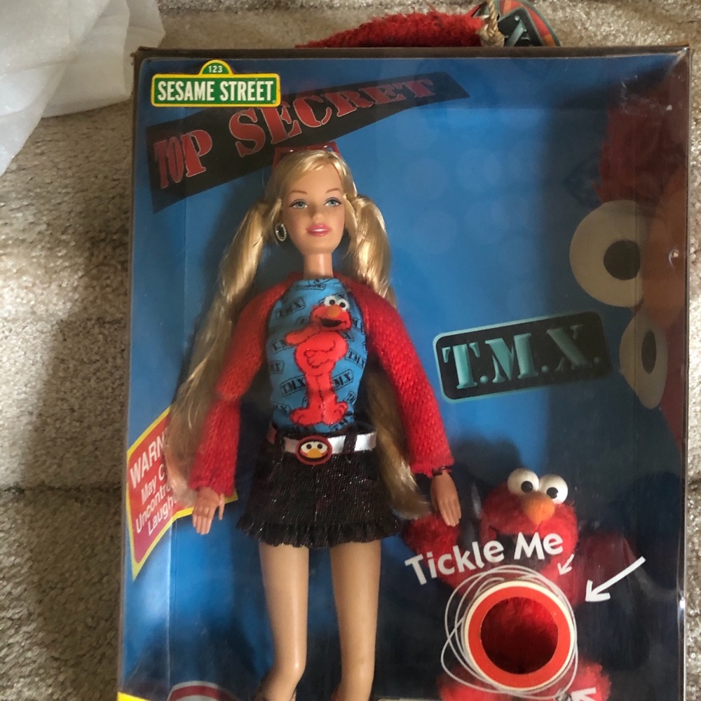 Vintage sesame Street Barbie and Tickle Me Elmo Elmo Barbie Doll Set